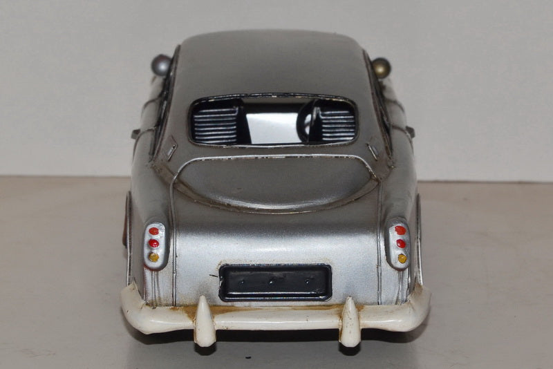 Nostalgisches handgefertigtes Blechmodell Aston Martin 007 Silber Deko