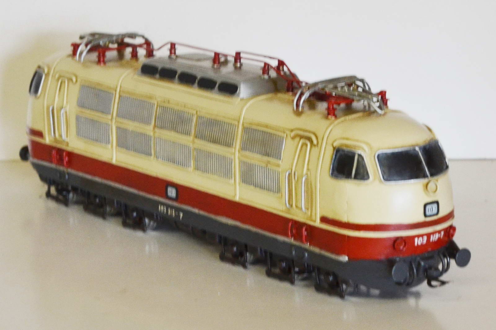 Nostalgisches Blechmodell E-Lok BR 103 Deutsche Bundesbahn, handgefertigt